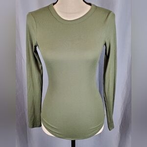 No Boundaries long sleeve top, green, size XS